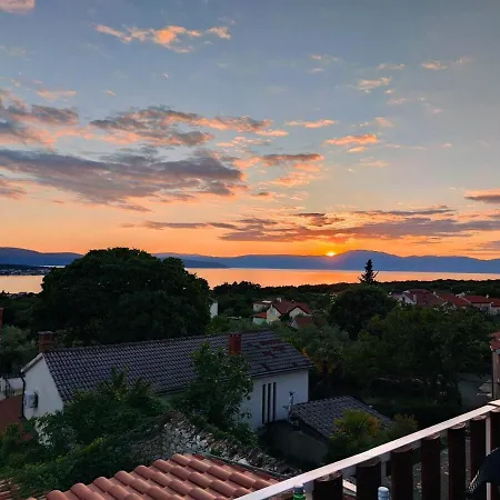 Athos - Turm Krk Apartamento Malinska