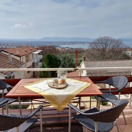 Athos - Turm Krk Apartament